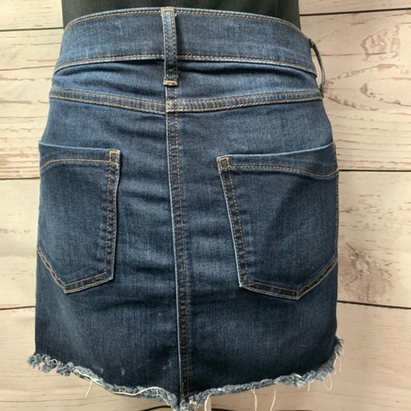 NWOT Express Distressed Denim Polka-Dot Skirt - Picture 3 of 6